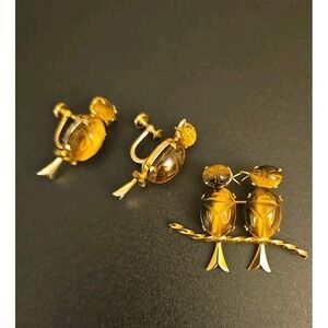 Vintage Scarab Tiger Eye Lovebird Brooch w/ Matching Earrings Marked Burt Kassel